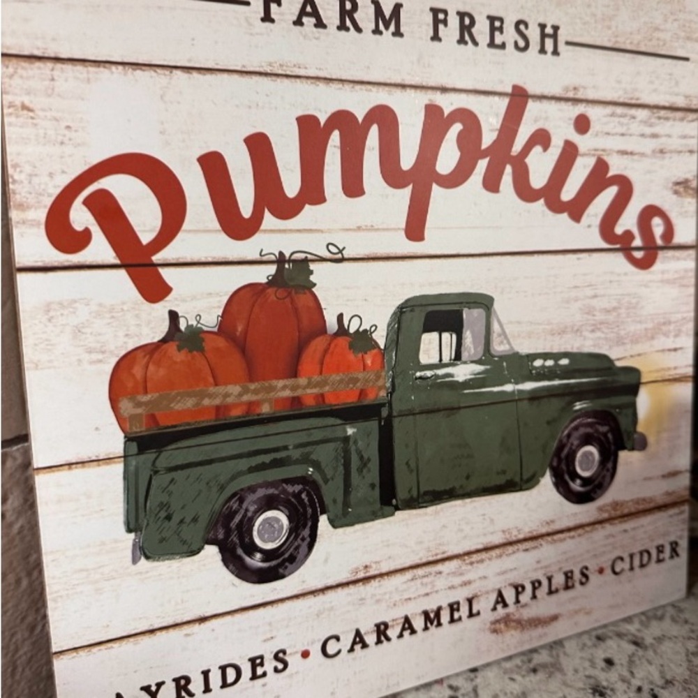 Farm Fresh Pumpkins Sign - Picture 2 of 5